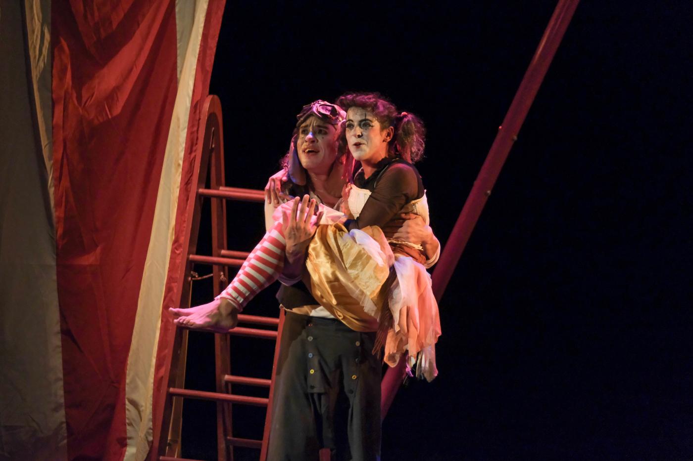 Companhia da Esquina traz “O Grande Circo” ao Olga Cadaval